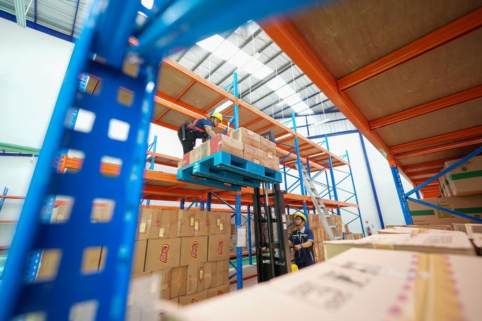 KAI Logistik Bangun Gudang Modern Seluas 1.451 m di Cirebon: Perkuat Rantai Pasok dan Logistik Hijau