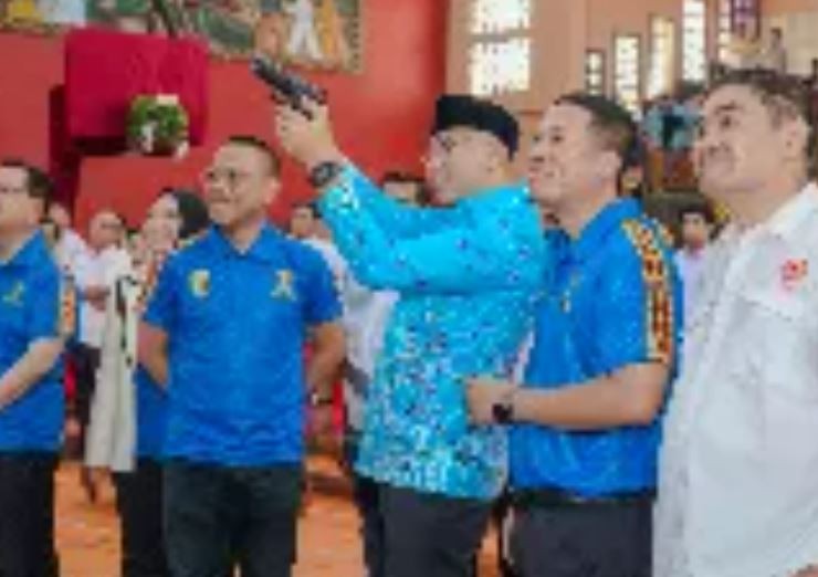 Gubernur Mirza Ramaikan Pembukaan LSO 2025, Main Bareng Mobile Legends Bersama Peserta