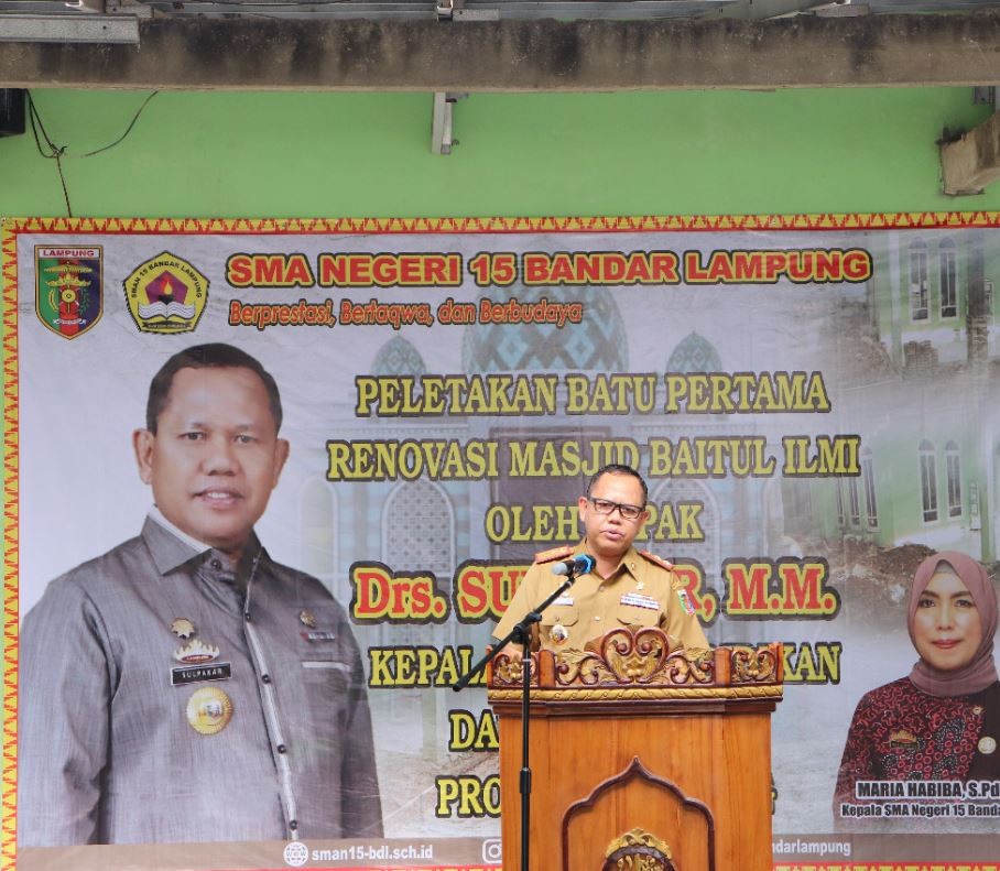Sulpakar Lakukan Peletakan Batu Pertama Masjid Baitul Ilmi SMAN 15 Bandar Lampung