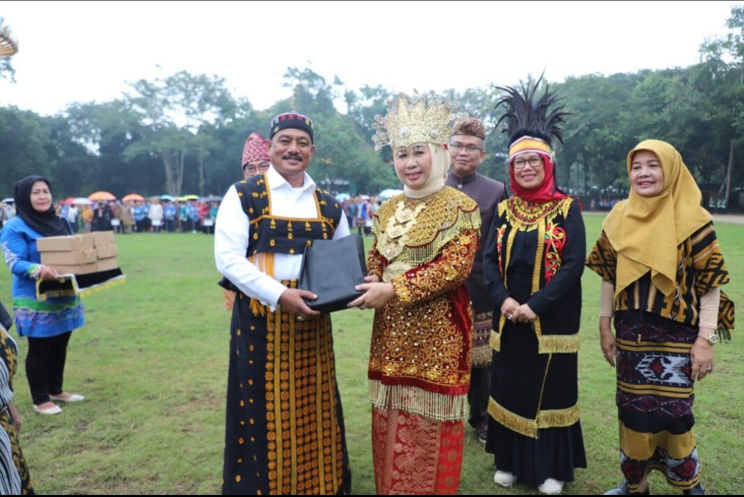 Rektor Unila Pimpin Upacara Hari Pendidikan Nasional
