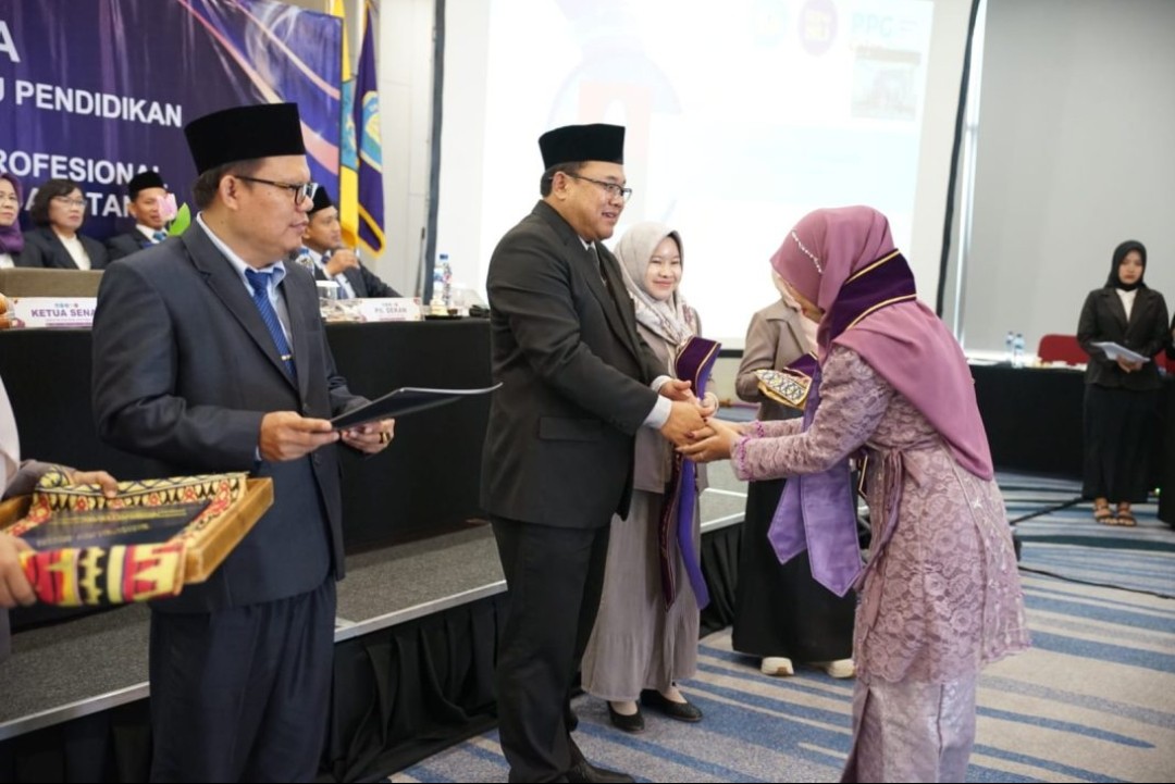 FKIP Unila Gelar Yudisium dan Pengukuhan Guru Profesional PPG Gelombang II Tahun 2023