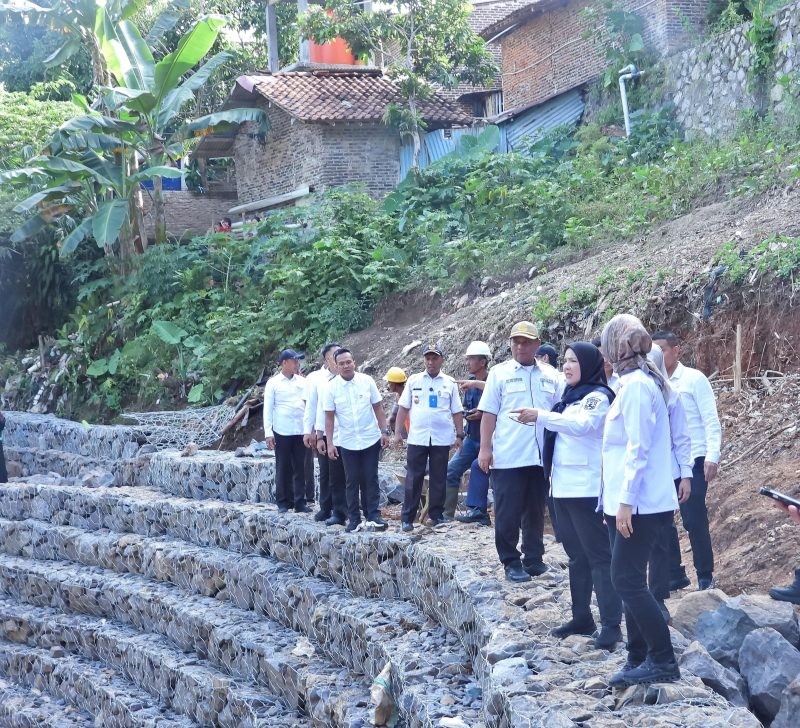 Walikota Bandar Lampung Cek Pembangunan Talud di Dua Lokasi Kecamatan Kemiling