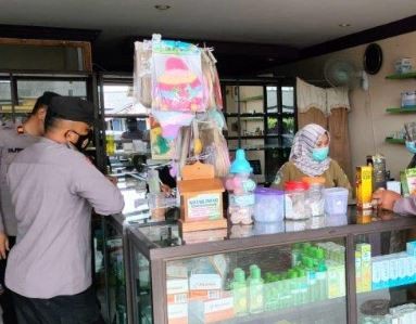 Antisipasi, Polres Mesuji Lampung Sidak Obat Sirup untuk Anak di Apotek Simpang Pematang