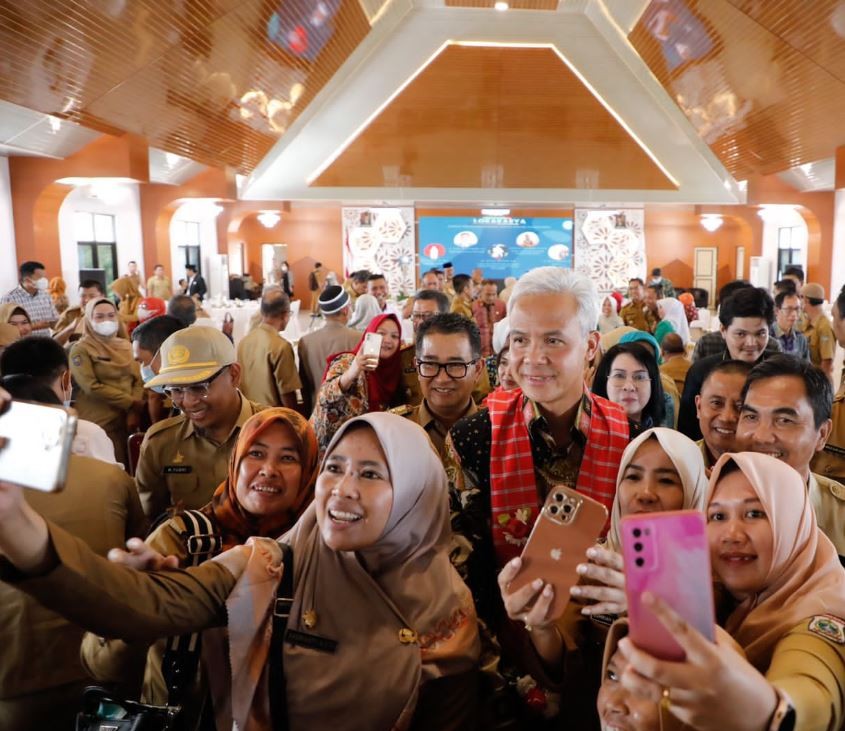 Ganjar ke Sulbar Bertemu Pj Gubenur dan OPD Sulbar