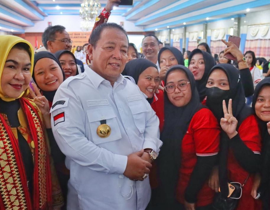 Gubernur Arinal Djunaidi Melepas Pekerja Migran Indonesia Asal Lampung