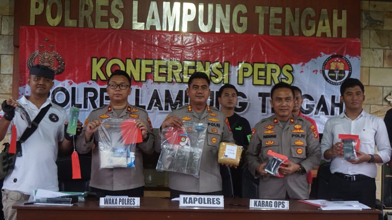 Berhasil Gagalkan Peredaran Sabu Seberat 1 Kg, Polres Lampung Tengah Gelar Konferensi Pers