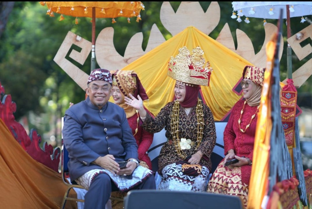 FKIP Unila Gelar Karnaval dan Muhibah Seni dalam Rangka Dies Natalis ke-57