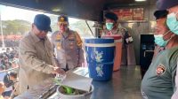 Prabowo Bersama Kapolri dan Kapolda NTT Cek Bantuan Pengungsi Nagekeo